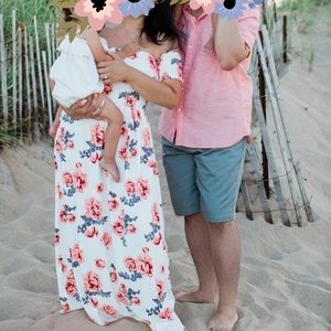 Maxi length, floral dress. Women size:M